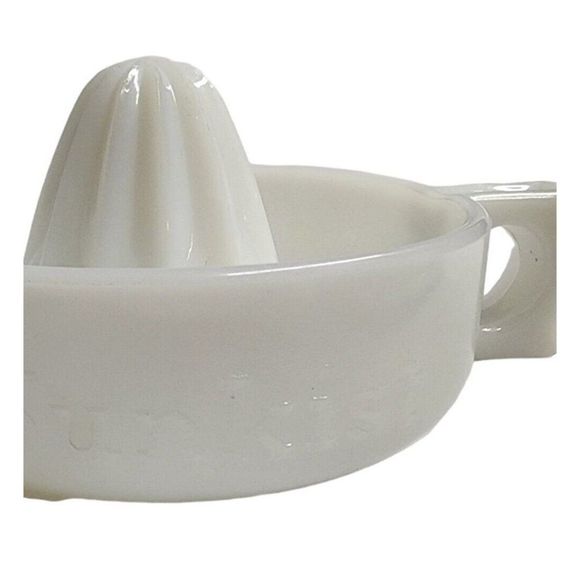 Sunkist White Milk Glass Reamer Vintage Juicer Orange Lemon Squeezer Made in USA - Picture 9 of 13